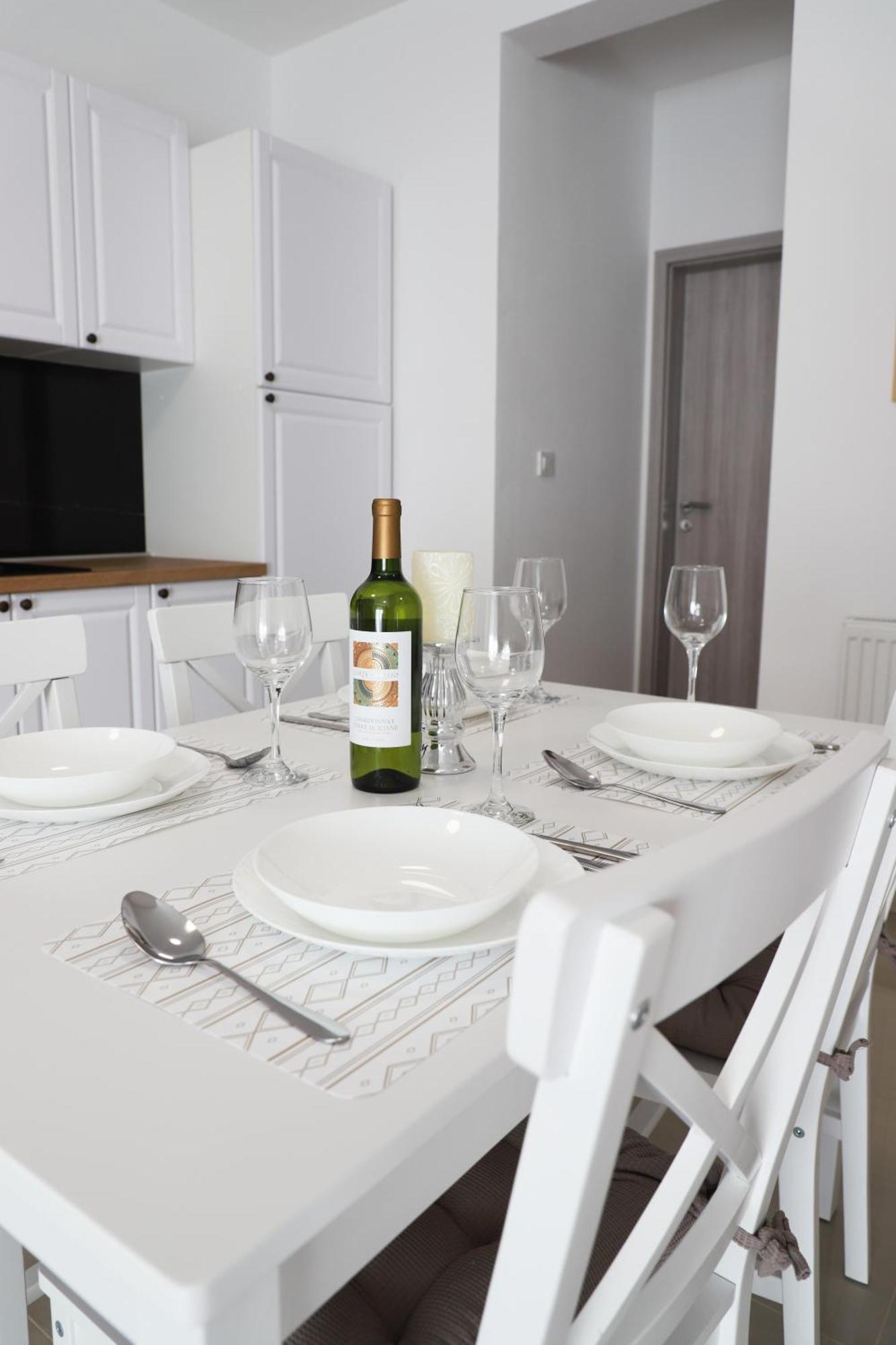 Holiday Apartments Ivano & Leo - Private Parking Задар Экстерьер фото