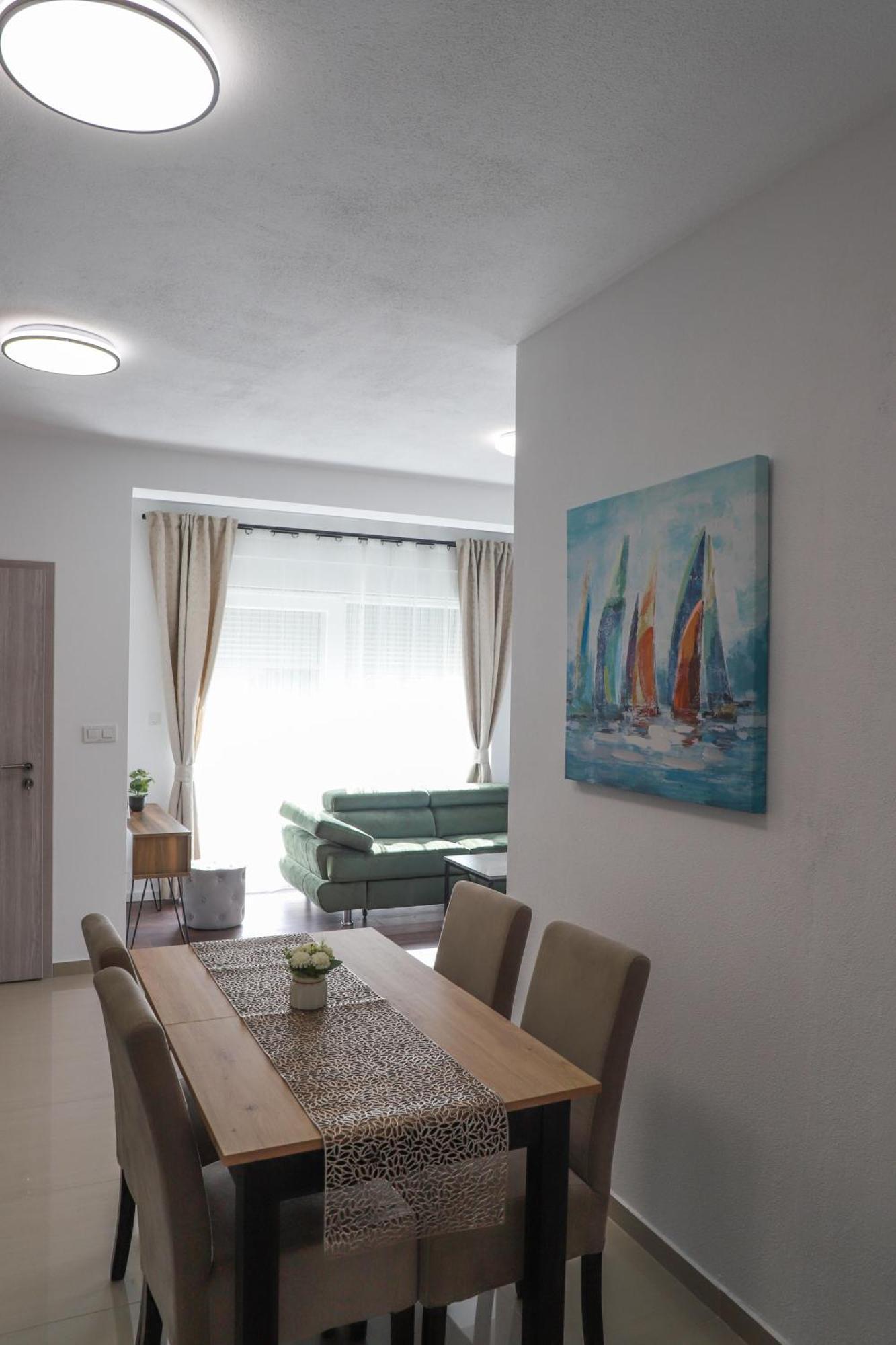 Holiday Apartments Ivano & Leo - Private Parking Задар Экстерьер фото